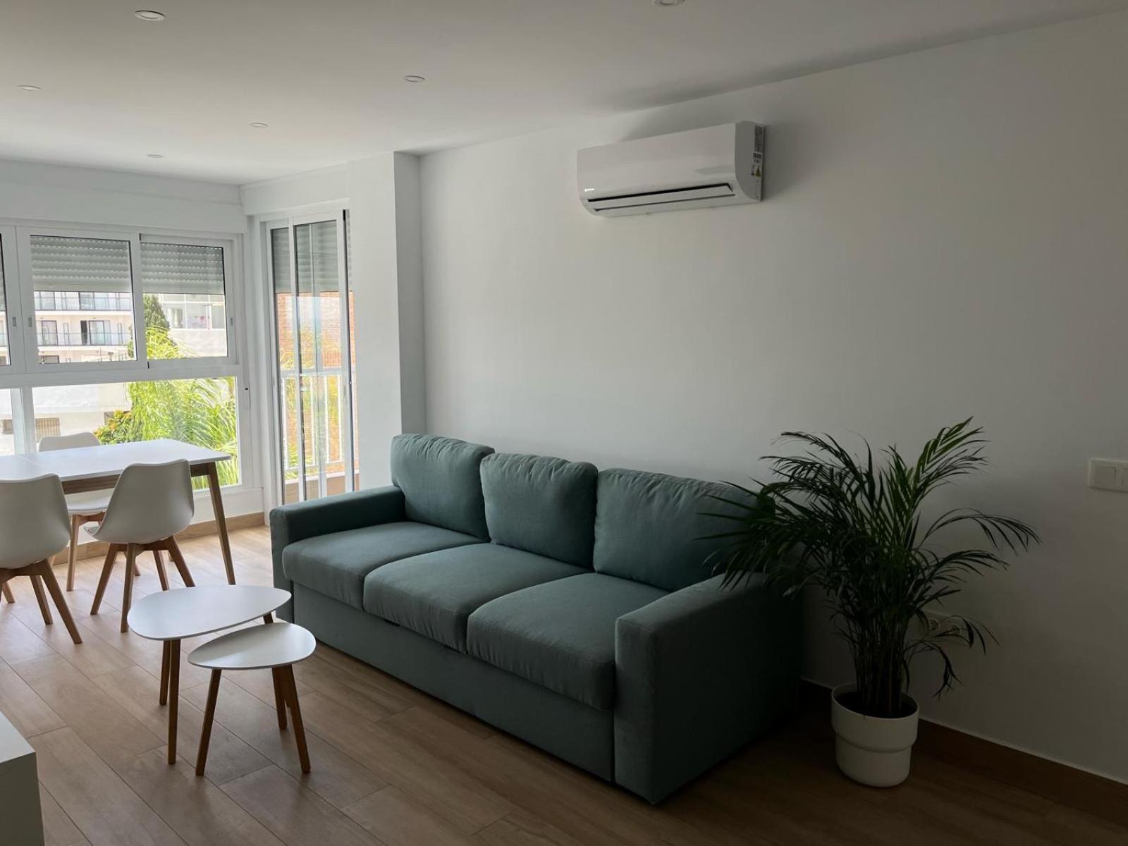 Diana Sea View Apartment เบนัลมาเดนา ภายนอก รูปภาพ