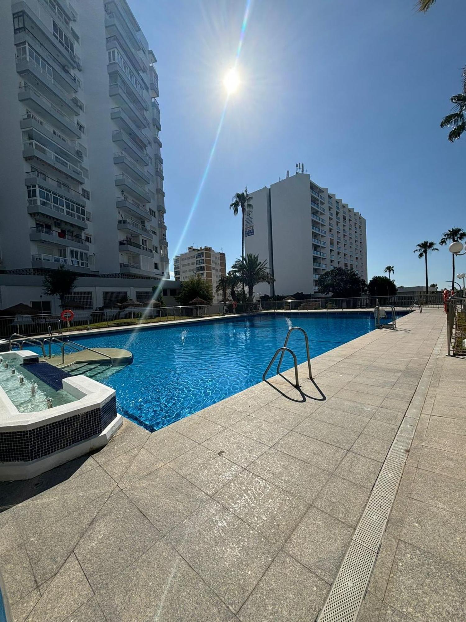 Diana Sea View Apartment เบนัลมาเดนา ภายนอก รูปภาพ